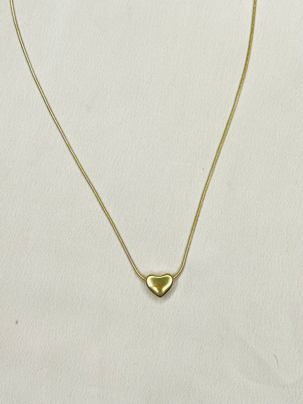 Tiny heart chain